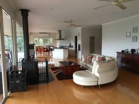 Lake Eildon Services